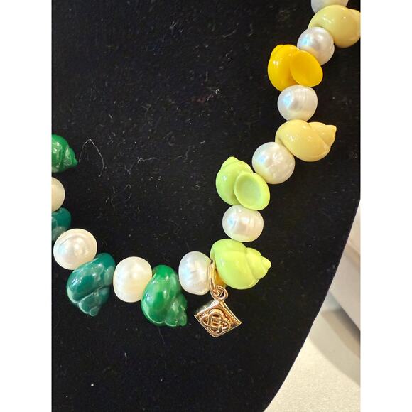 CasaBlanca Shell & Pearl Necklace*Multi color design*Inspired by Nigeria*NEW - Picture 2 of 3